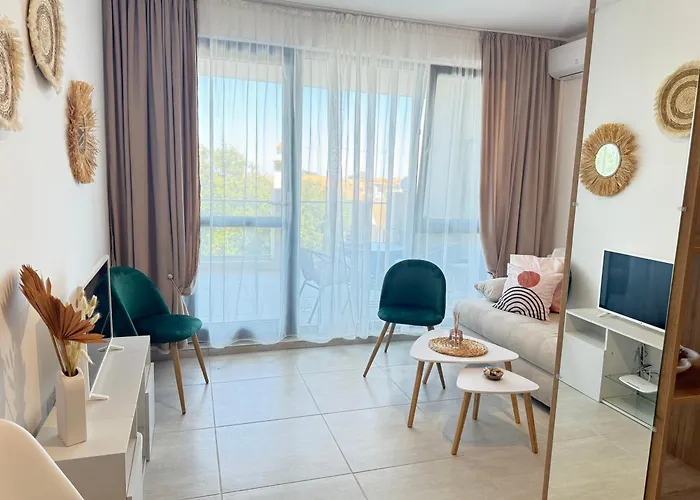 Wave & Sea Апартамент Созопол